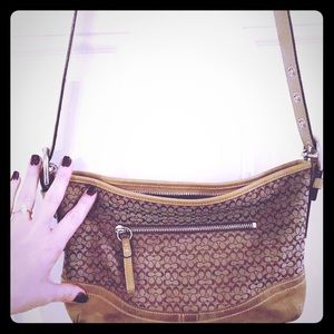 coach med crossbody bag. Inside is immaculate!